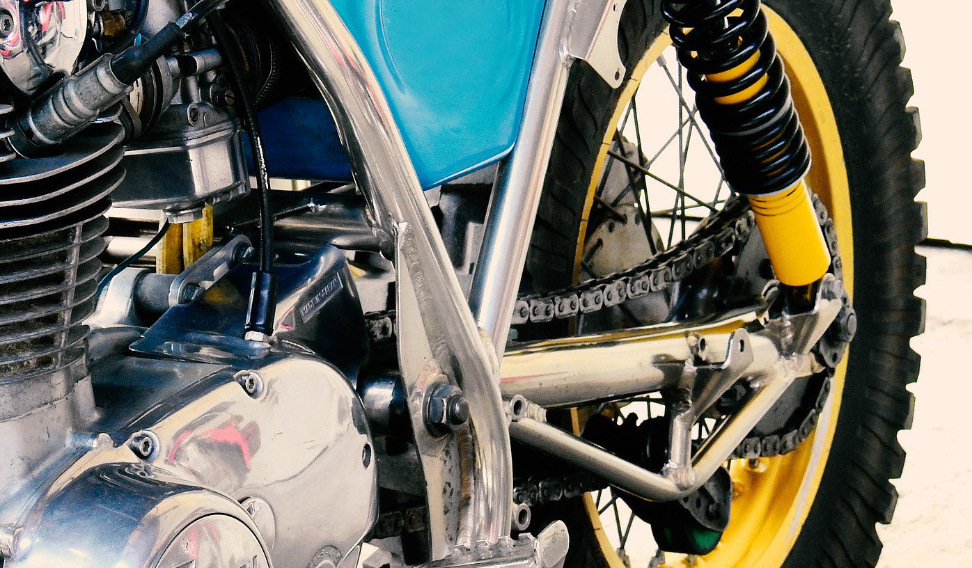 Motorcycle with motorcycle chain Motorcycle with motorcycle chain